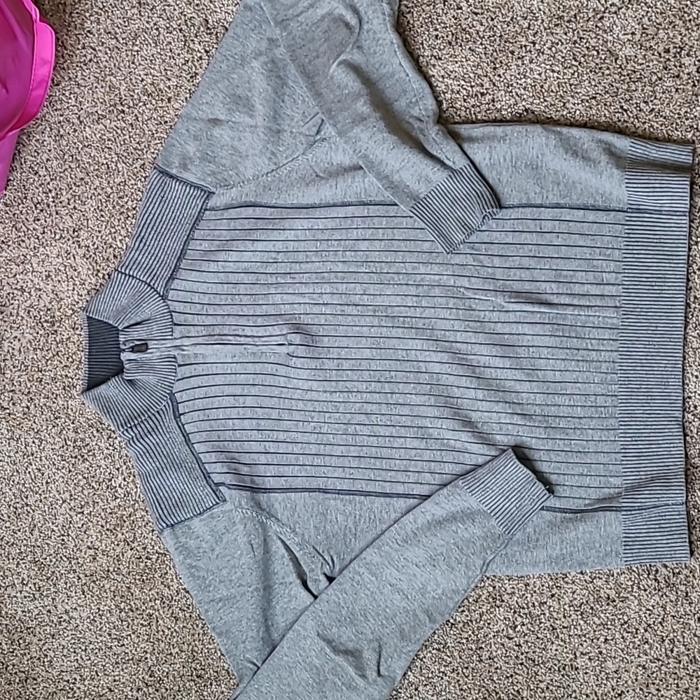 Men's size medium sweater
